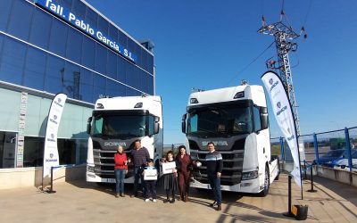 Entrega dos unidades Scania R450